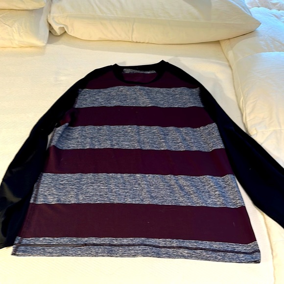 Lululemon long sleeve. Like new! Bought it new and have hardly worn it. - Picture 1 of 4